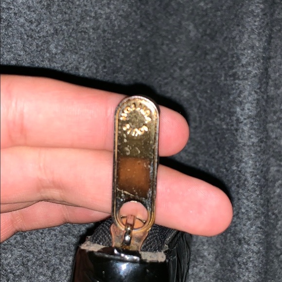 Louis Vuitton Female Wallet - Picture 6 of 8